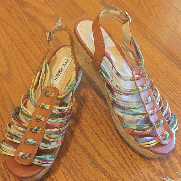 Steve Madden Shoes - Steve Madden Wedge